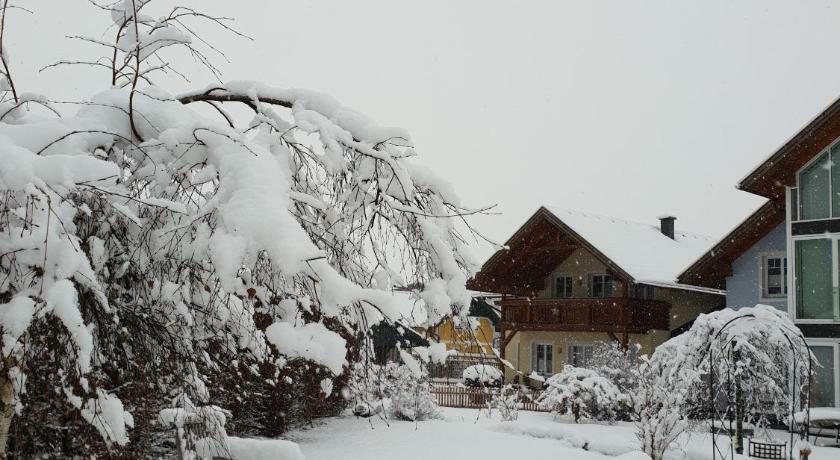 Ferienhaus Pepi Vila Strobl Exterior foto